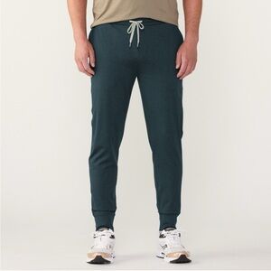 Vuori Men's Sunday Performance Dark Green Joggers